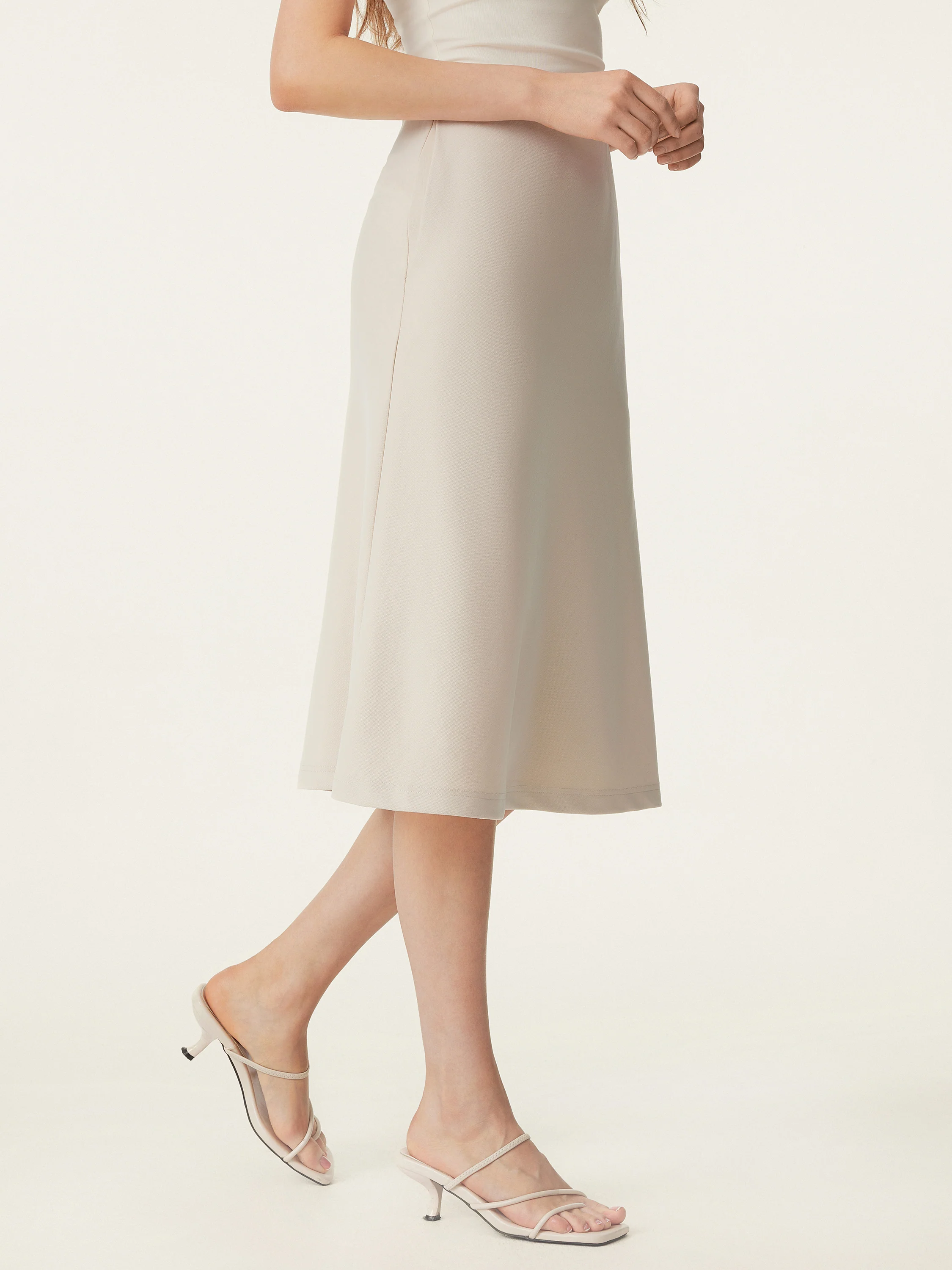 A-line Midi Skirt with Pockets - Image 4