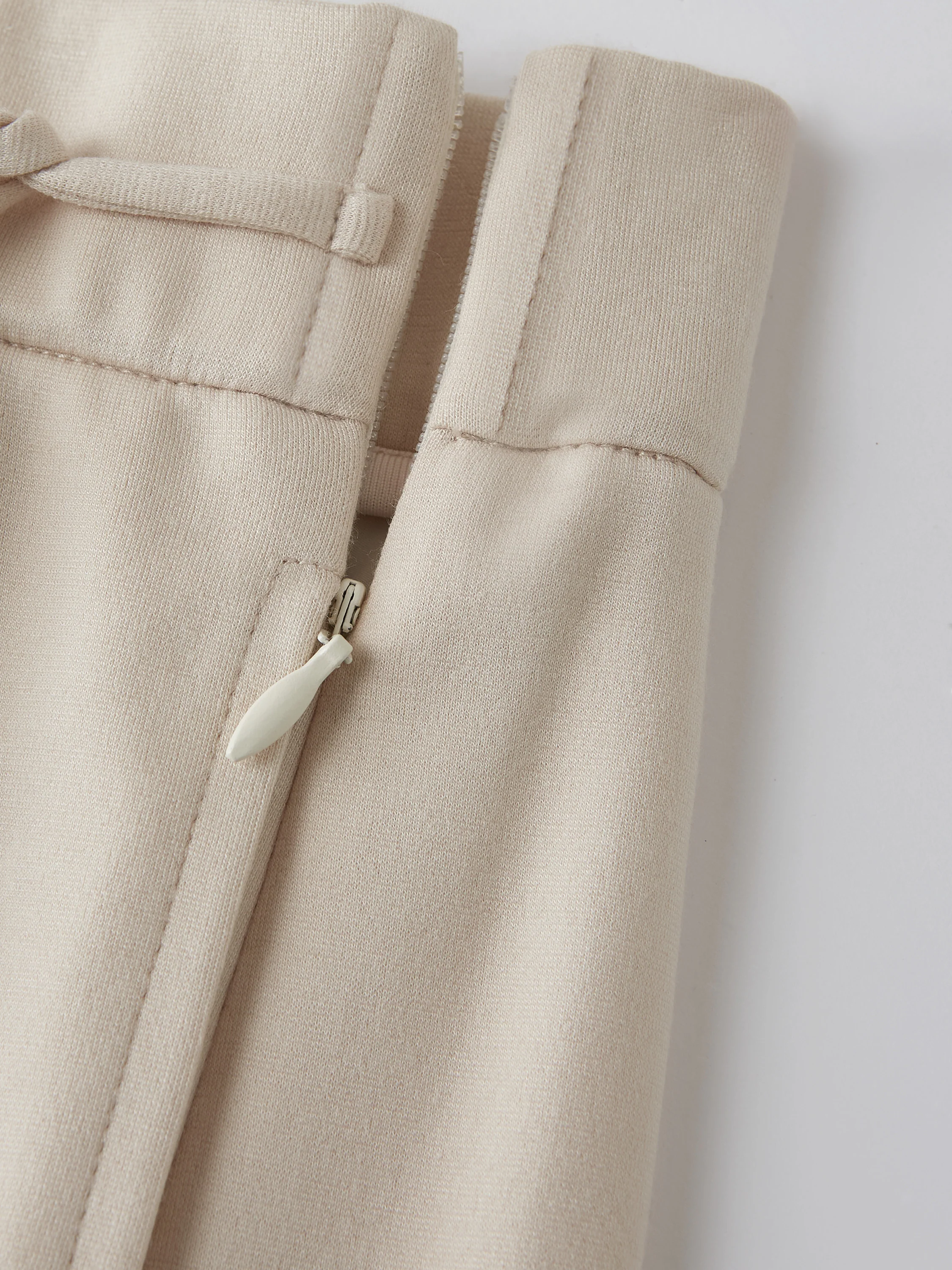 Summer Ponte Drawstring Shorts with Pockets - Image 6